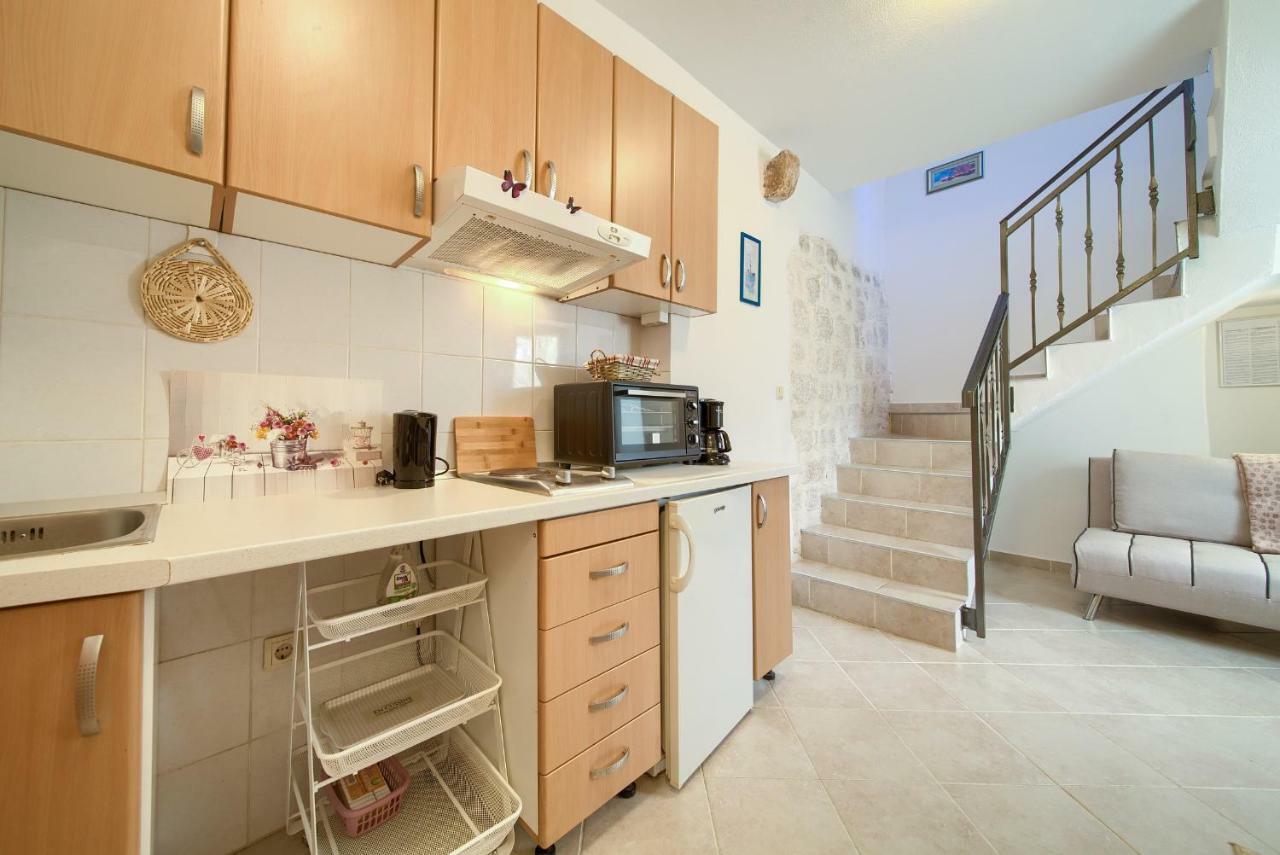Ferienwohnung Hrast Krk Town Exterior foto