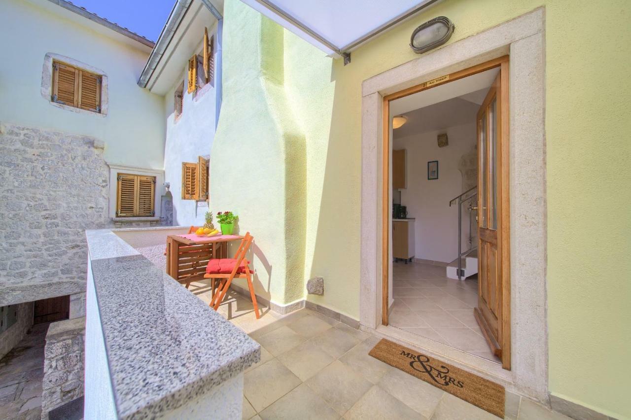 Ferienwohnung Hrast Krk Town Exterior foto