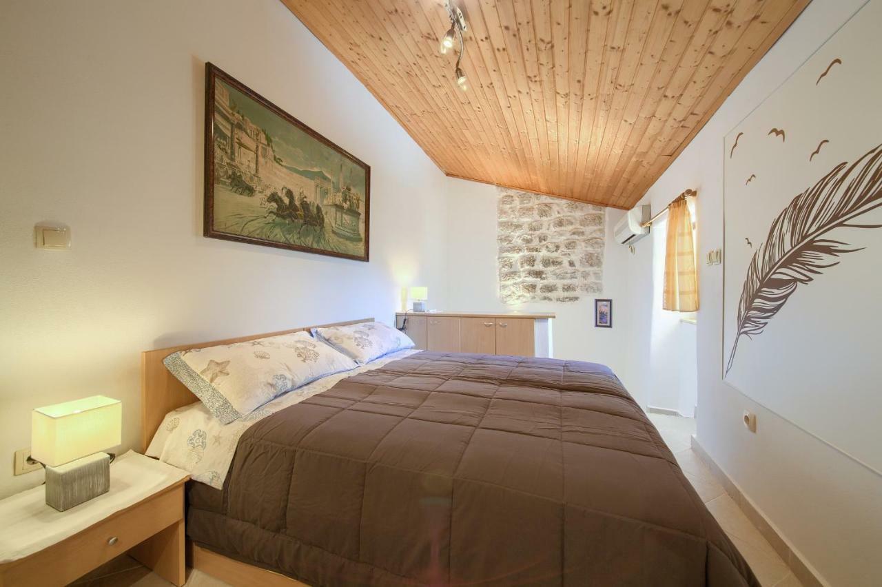 Ferienwohnung Hrast Krk Town Exterior foto