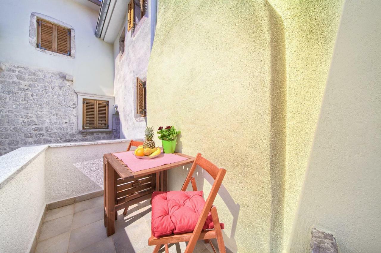 Ferienwohnung Hrast Krk Town Exterior foto